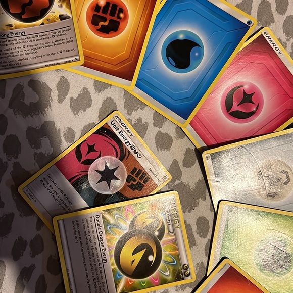 Pokémon book and cards - Picture 5 of 6